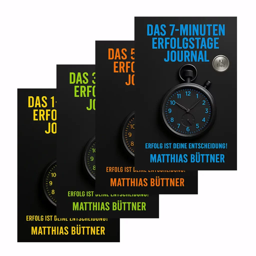 Vier verschiedene Ausgaben der Buchreihe „Das Erfolgstagejournal“ von Matthias Büttner, gefächert dargestellt in den Farben Gelb, Grün, Orange und Blau, jeweils mit einem Stoppuhr-Motiv und dem Slogan „Erfolg ist deine Entscheidung“