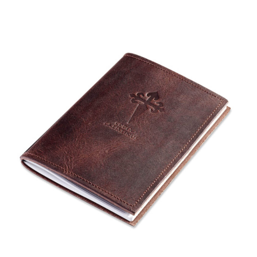 Pilgertagebuch mit Prägung "Codex calixtinus" aus egetabil gegerbtes Leder, kastanie, Format A6