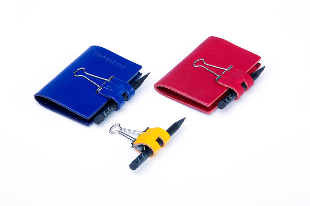 Die Geschichte des Sloops ist eng mit der Geschichte der Mind-Papers verbunden. Hier aus Lefa blau, magenta und gelb