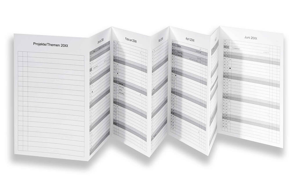 X17 Faltplaner sind sehr praktisch. Sie bieten den Vorzug, günstig zu sein, sehr flach im Timer zu liegen und eine einzigartige Übersicht zu verschaffen, ideal als Jahresplaner